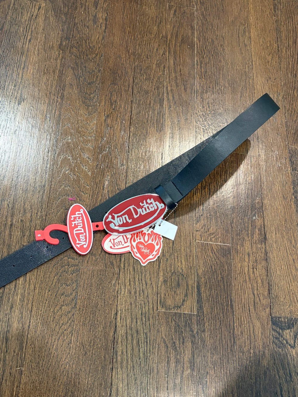 Von Dutch women’s red leather belt
